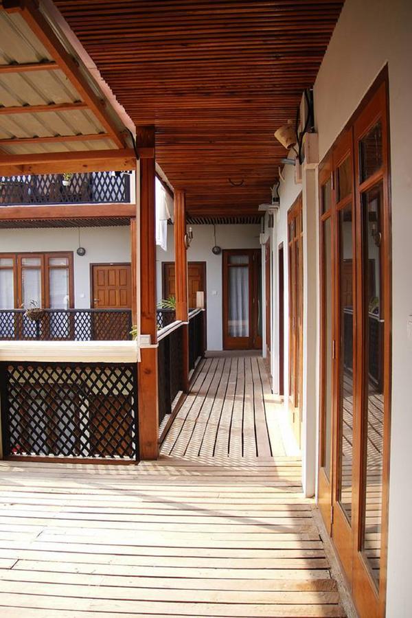 Three Seasons Inn & Spa Nyaung Shwe Exterior photo