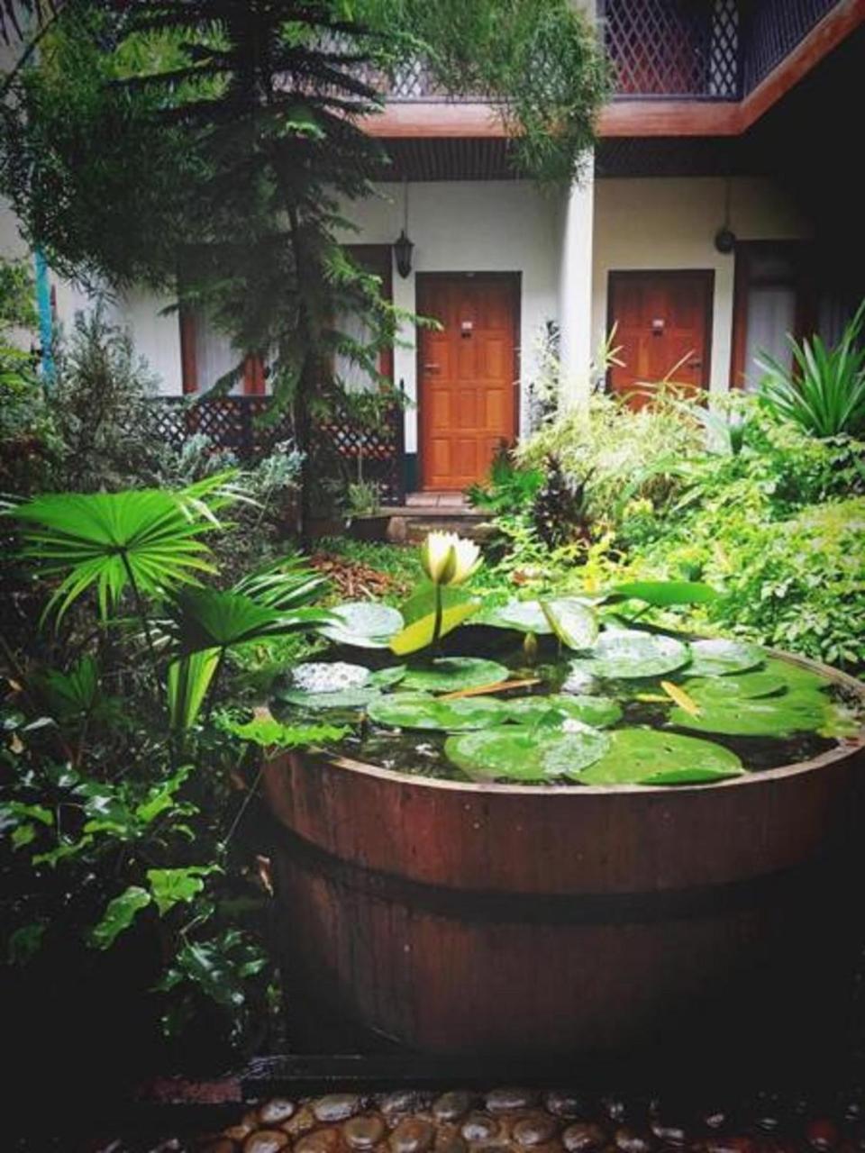 Three Seasons Inn & Spa Nyaung Shwe Exterior photo