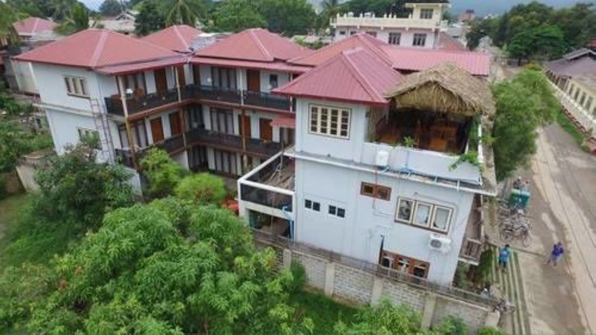 Three Seasons Inn & Spa Nyaung Shwe Exterior photo