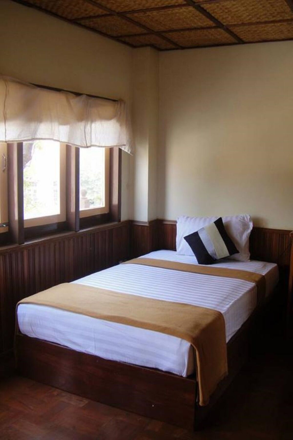 Three Seasons Inn & Spa Nyaung Shwe Exterior photo